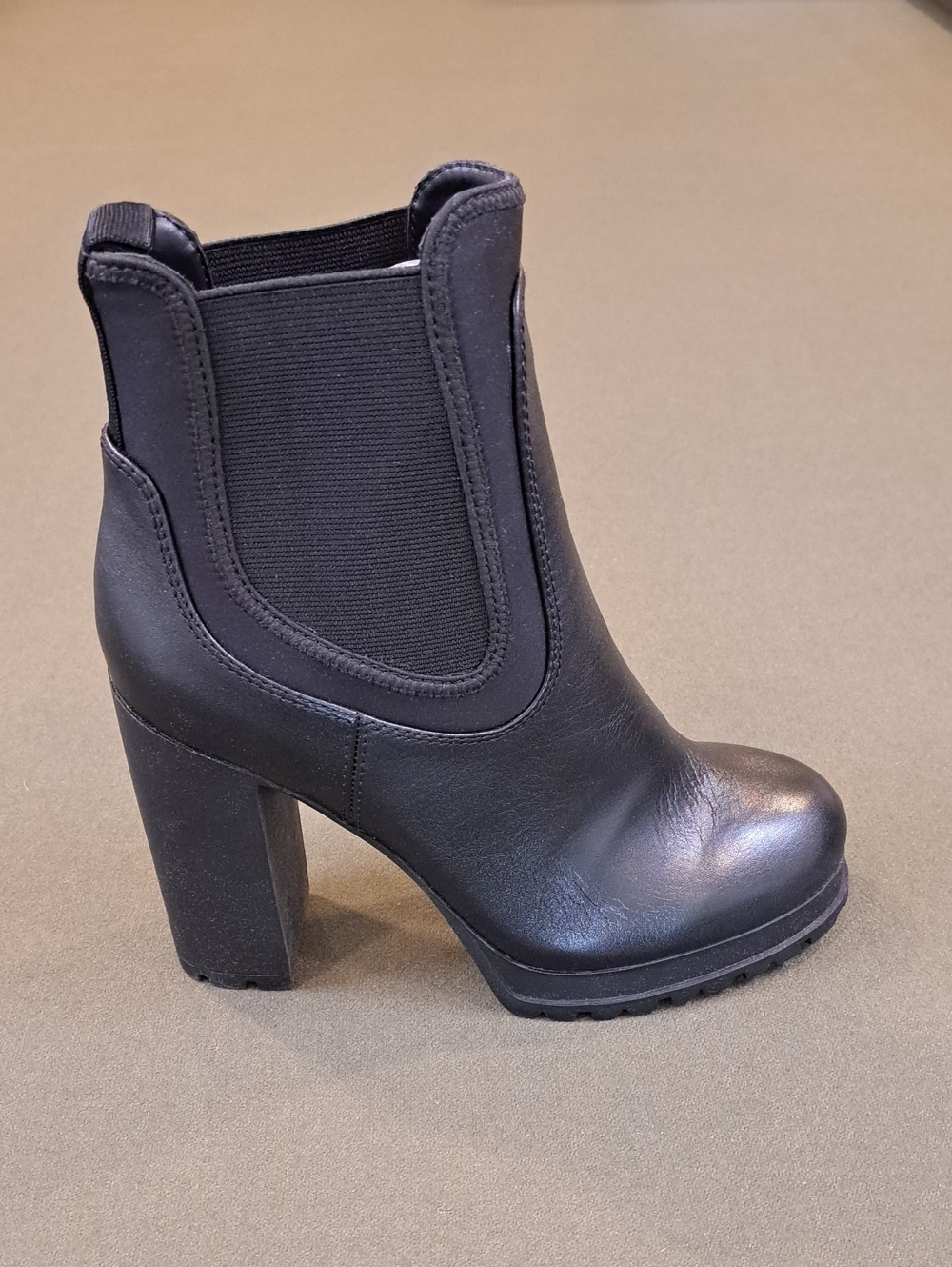 ALDO Bold Ankle Boot - Color: Black - Size: Women 8
